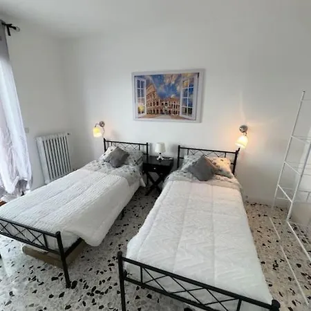 דירה Romafatata: Intero *